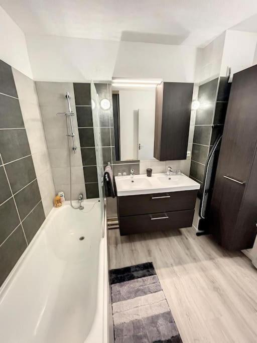 Le Panoramique - Sublime Vue Sur La Cite Apartment Carcassonne Ngoại thất bức ảnh